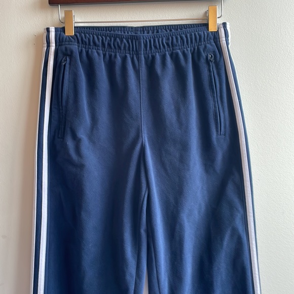 Fuzzy Blue Adidas Joggers Youth Large - Picture 3 of 6